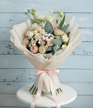 Букет цветов из:  Розы и Лизиантусы в Абдулино