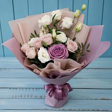 Букет Легкое дыхание в Абдулино Букет цветов из: Розы и Лизиантусы в Абдулино