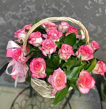 Цветочная композиция из Розы в корзине в Абдулино