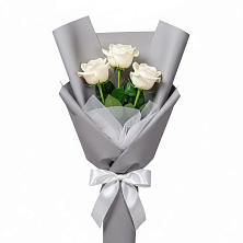 Букет 3 белые розы в Абдулино Букет 3 белые розы в Абдулино